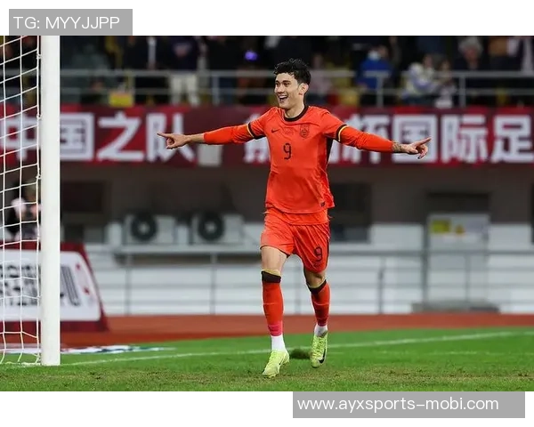 拜合拉木错失单刀良机对方门将神勇扑救令人叹息