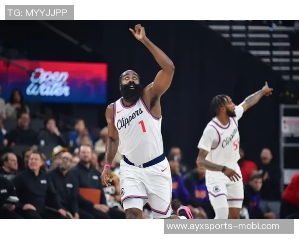 鲍威尔称本赛季双杀快船后表现最佳球队为交易自己之队 鲍威尔称本赛季双杀快船后表现最佳球队为交易自己之队